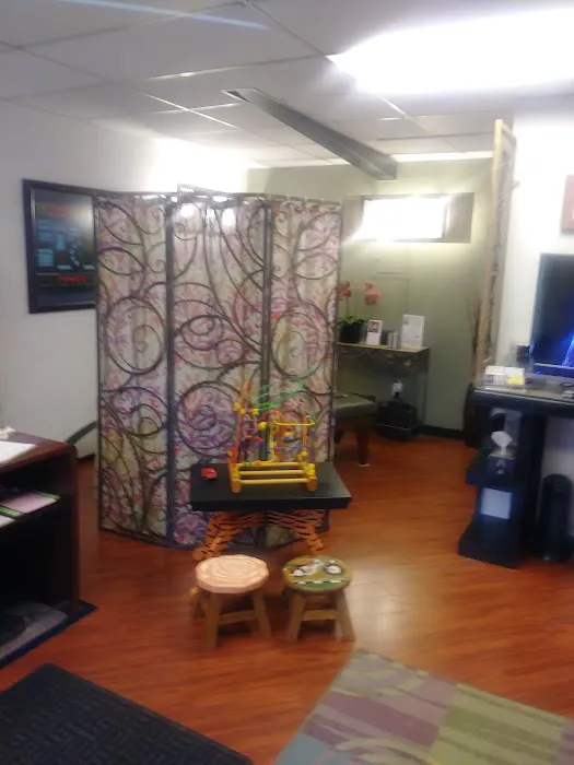 Adjust Do-It! at Life Source Chiropractic Picture 9