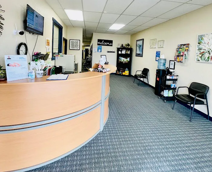 Heuser Chiropractic Health and Auto Accident Recovery Center Picture 5