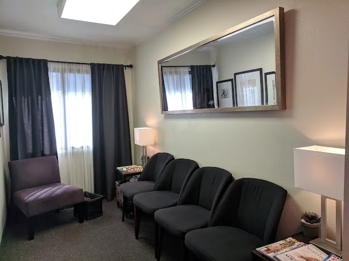 Lawrence Chiropractic Picture 5