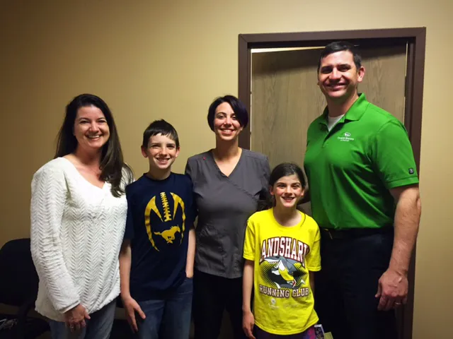 Natural Chiropractic and Acupuncture Picture 4