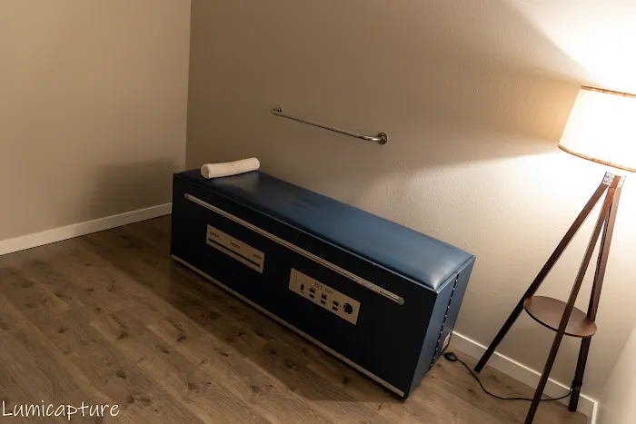 Natural Chiropractic and Acupuncture Picture 7