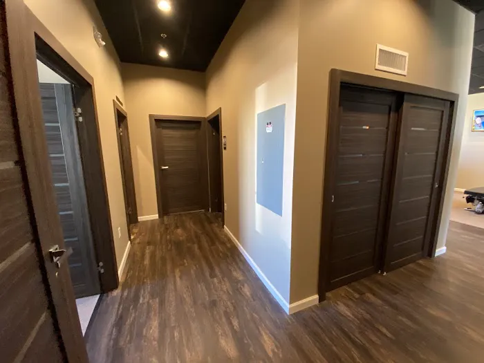 100% Chiropractic - Monument Picture 2