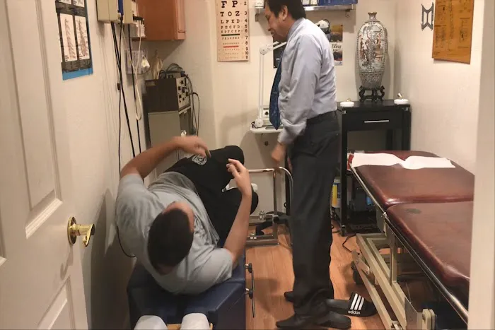Dr. Stewart Chen【Bay Area chiropractor，東灣脊椎醫生、Oakland脊椎醫生、Oaklan附近脊椎醫生、Alameda脊椎醫生、San leandro chiropractor] Picture 10