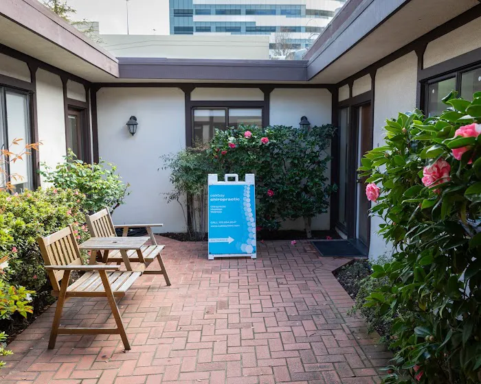 Oakbay Chiropractic Picture 9