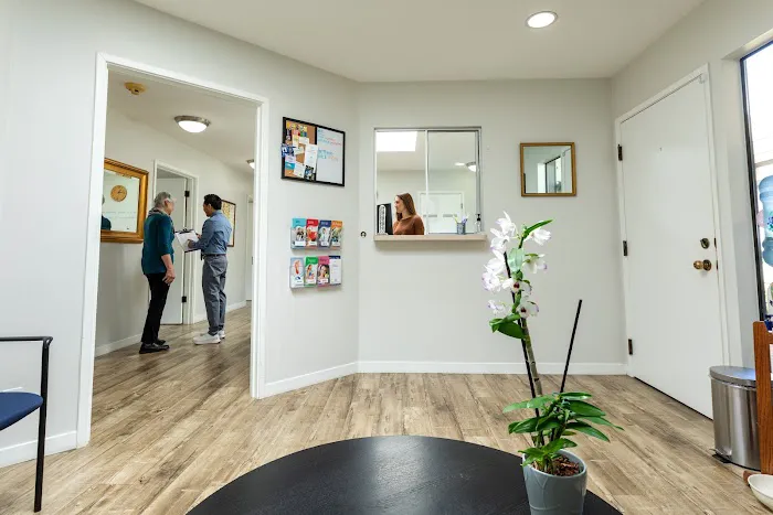 Oakbay Chiropractic Picture 10