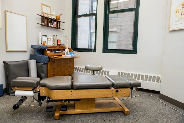Two Hands Chiropractic & Acupuncture, PLLC Picture 4