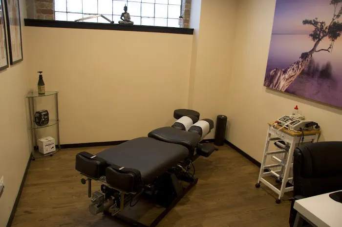 West Loop Spine & Stability Picture 5