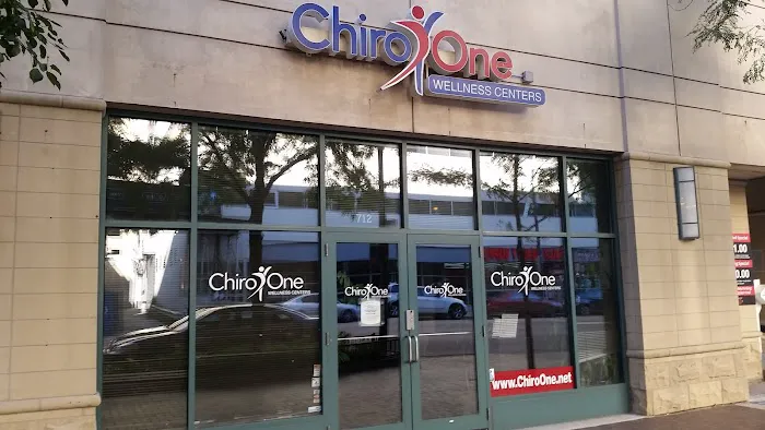 Chiro One Chiropractic & Wellness Center of River North Picture 3