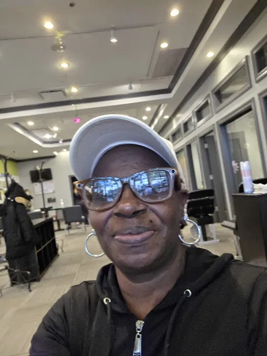 Chiro One Chiropractic & Wellness Center of River North Picture 4