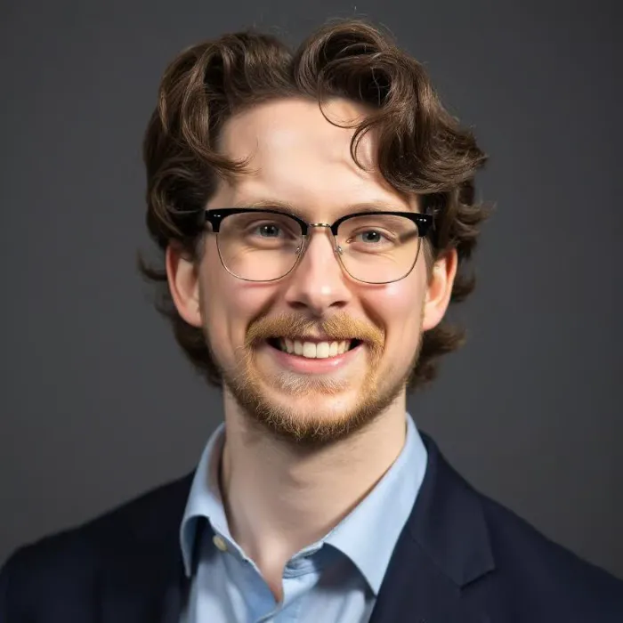 Aligned Modern Health Picture 9