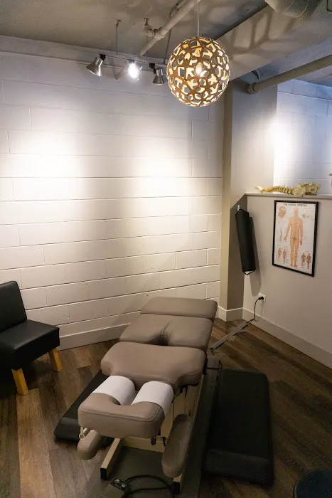 Aligned Modern Health Picture 2