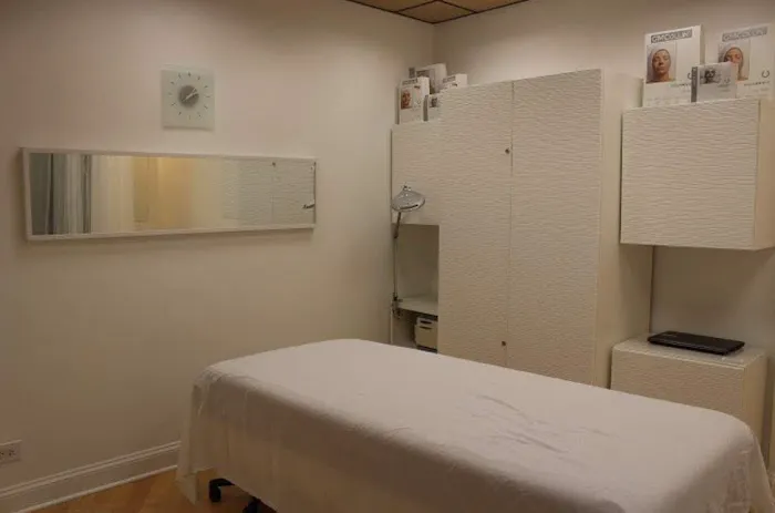 Brent Brewer, DC Picture 1