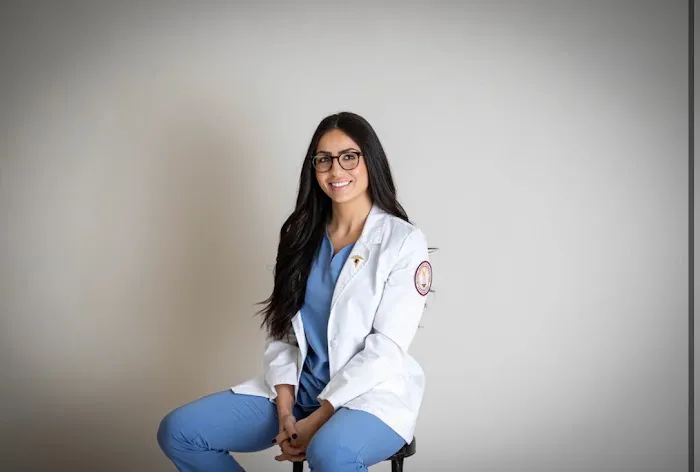 Advance Spine & Rehab Center Picture 1