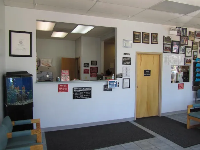 Chicago Neck & Back Institute Picture 3