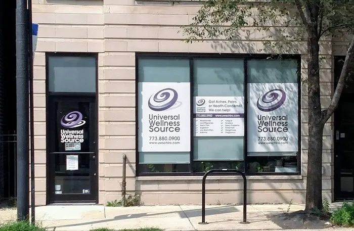 Universal Wellness Source of Roscoe Village Picture 3