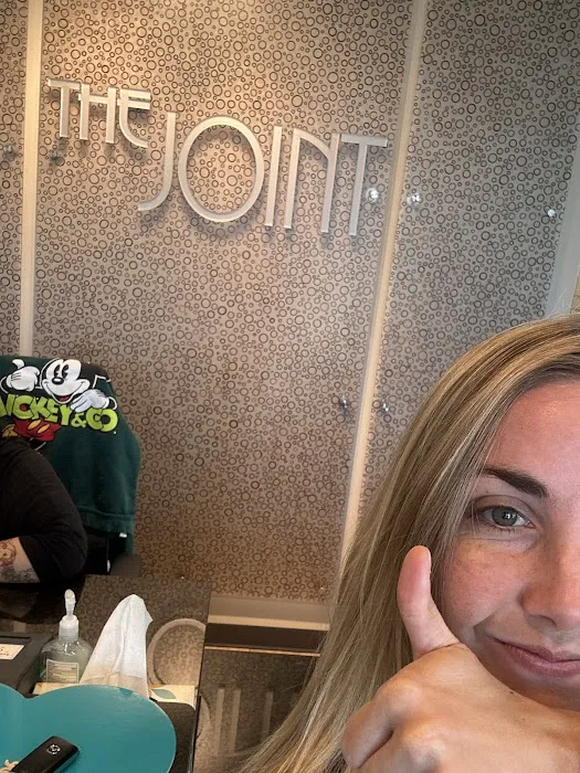 The Joint Chiropractic Picture 4