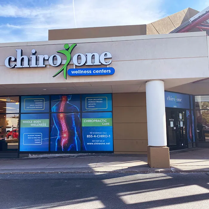 Chiro One Chiropractic & Wellness Center of West Addison Picture 4