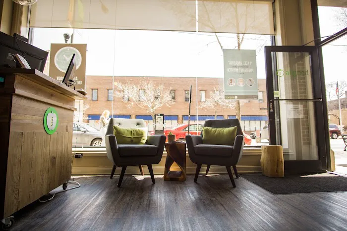 Aligned Modern Health Picture 2