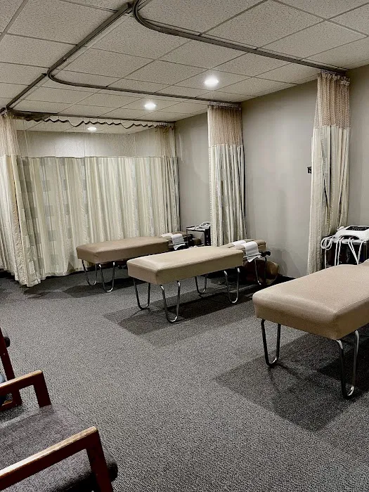 Complete Chicago Chiropractic and Sports Medicine, LTD. Picture 3