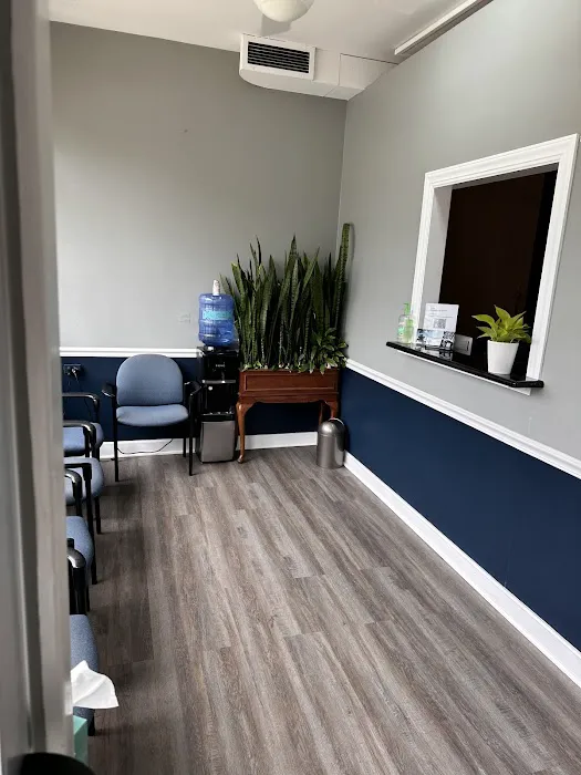 Khan Chiropractic Clinic Picture 5