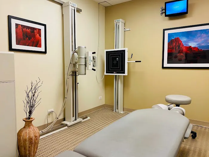 Higgins Sports and Spinal Rehab Picture 6