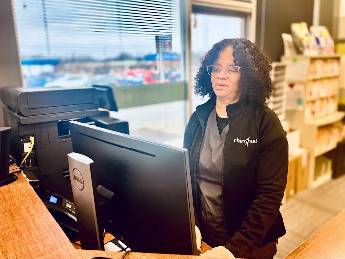 Chiro One Chiropractic & Wellness Center of Oak Forest Picture 10