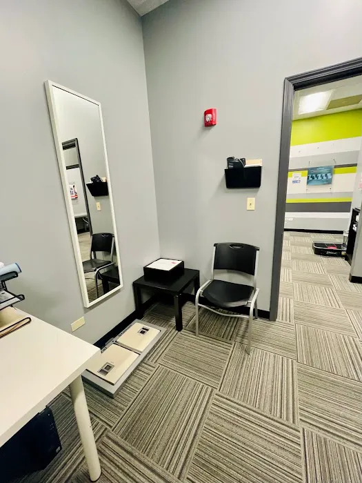 Chiro One Chiropractic & Wellness Center of Oak Forest Picture 1