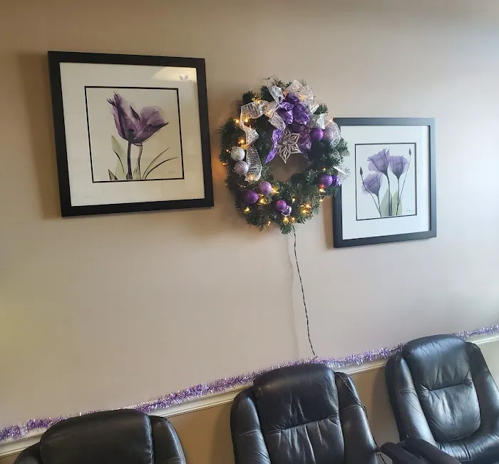Hall Chiropractic Pain Relief Center Picture 2