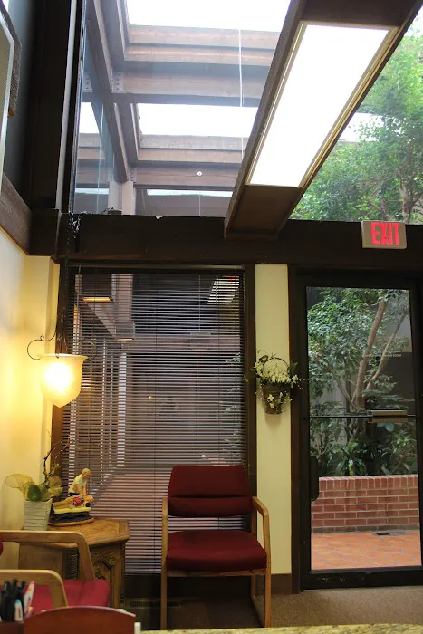 NUCCA Wellness Clinic of Chicago Picture 3