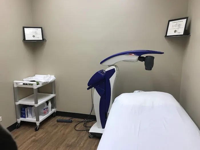 Taylor Rehab & Disc Injury Center Picture 1