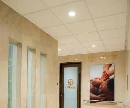 LifeClinic Chiropractic & Rehabilitation - Oakbrook, IL