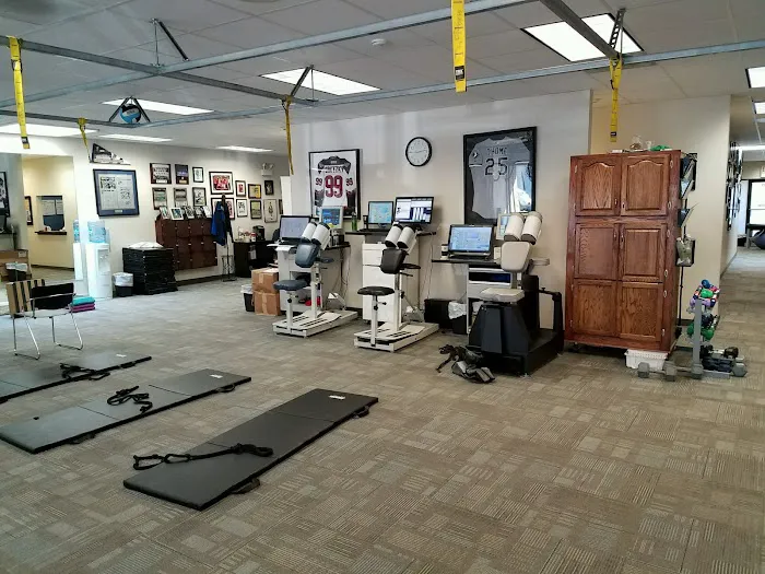 Olympia Chiropractic & Physical Therapy - Elmhurst Picture 5