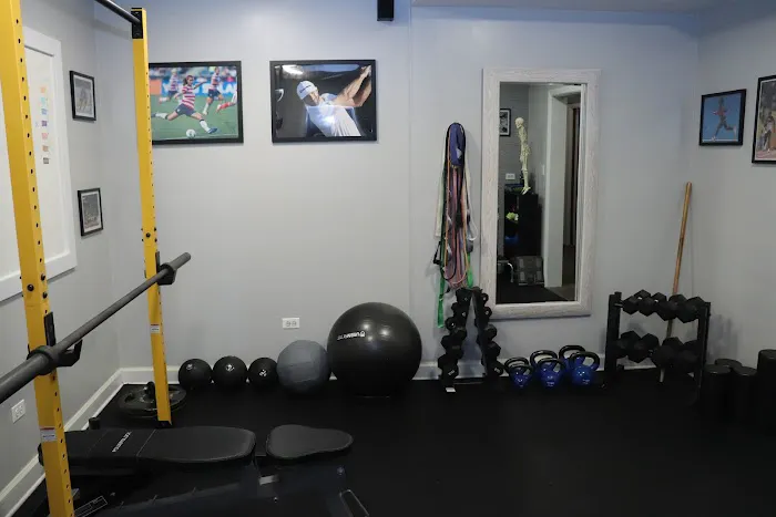 Chicago Chiropractic & Sports Injury Centers Picture 2