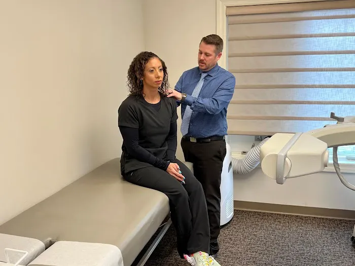 Downers Grove Chiropractic Spine and Injury Center Picture 4