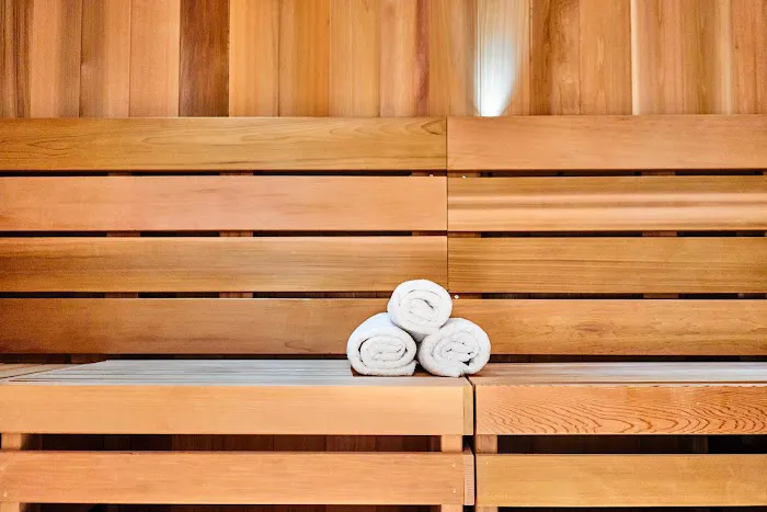 LifeClinic Chiropractic & Rehabilitation - Old Orchard, IL Picture 4