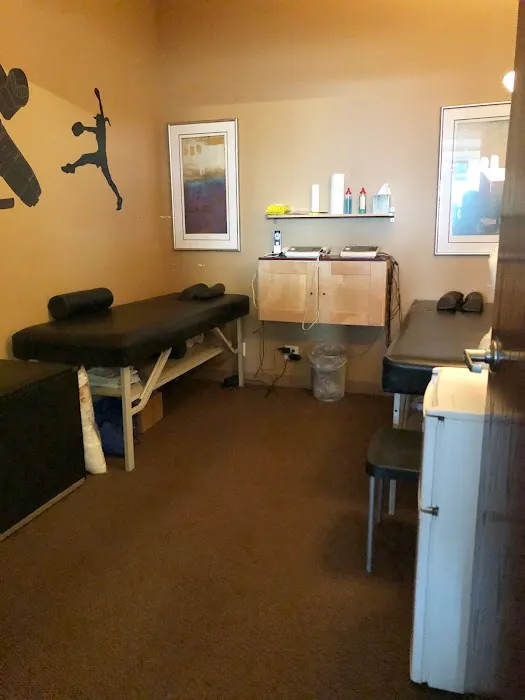 McKay Chiropractic & Sports Therapy Picture 6