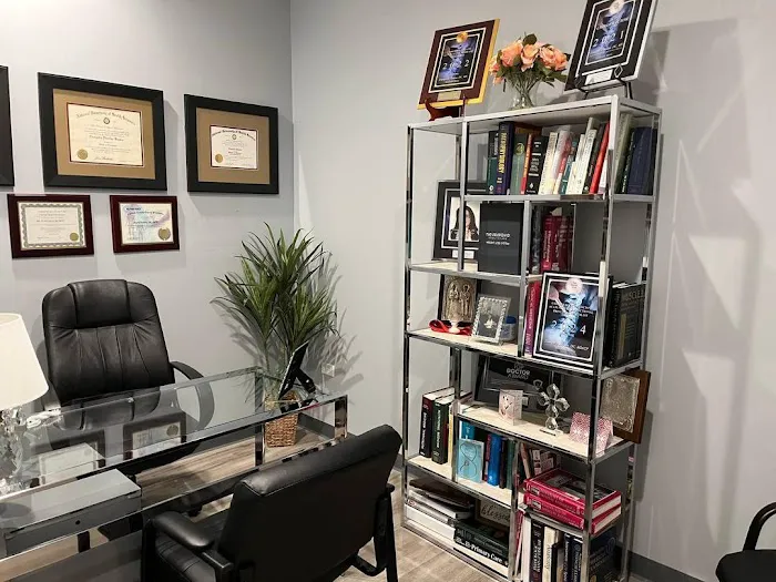 ChiroCare Clinic Wellness Center - Westmont Picture 4