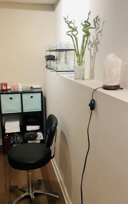 Accurate Chiropractic Care-Lombard-Glen Ellyn-Wheaton-Villa Park-Oakbrook Picture 4