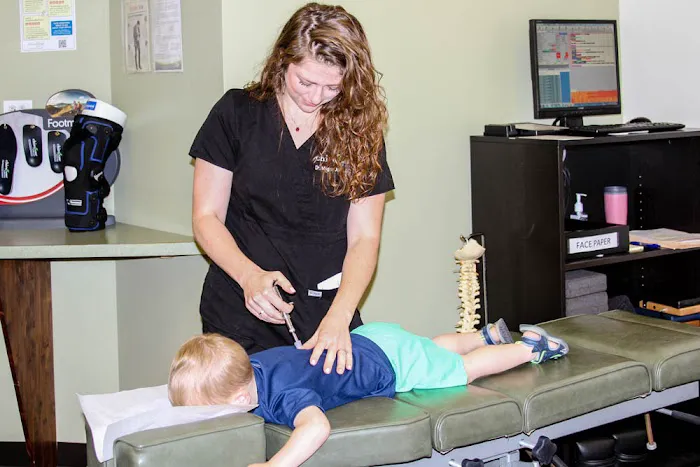 Chiro One Chiropractic & Wellness Center of Des Plaines Picture 7