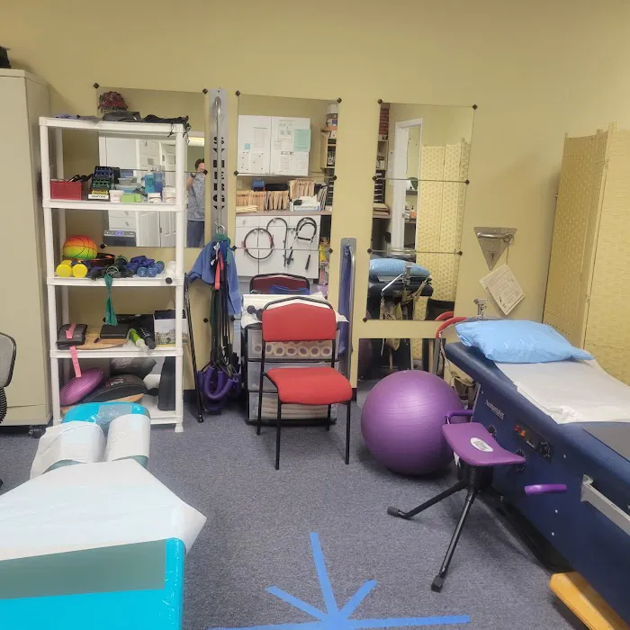 Advanced PT & Spinal Rehab Picture 8