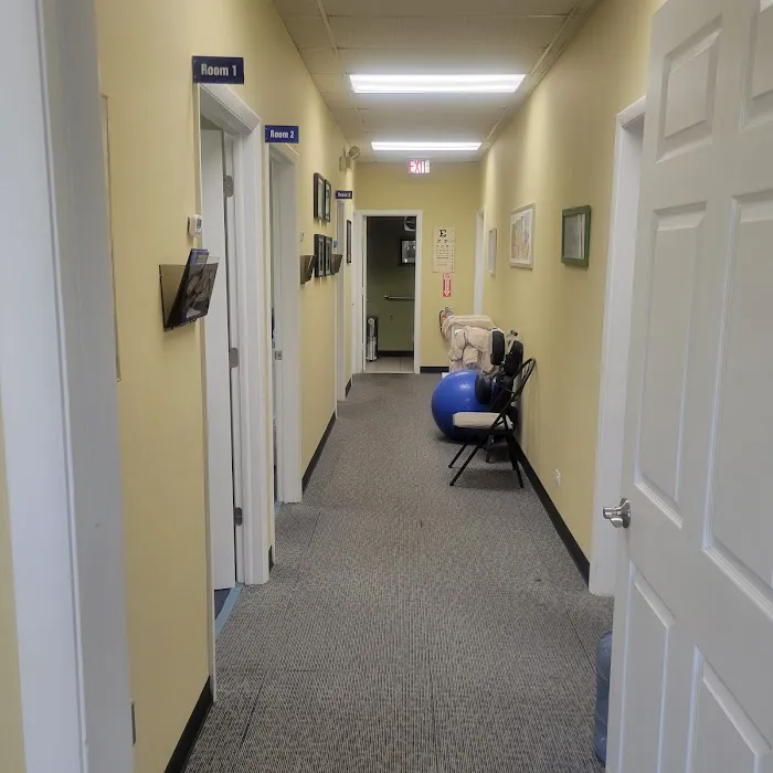 Advanced PT & Spinal Rehab Picture 5