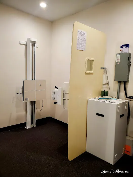 Evanston Family Chiropractor clinic Picture 3