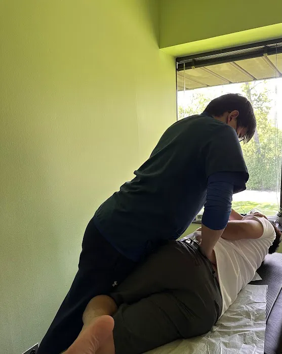 Young Clinic Picture 2