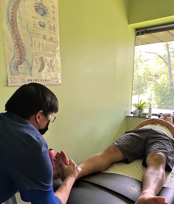 Young Clinic Picture 5