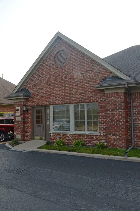 Ruhe Chiropractic Health Center Picture 3