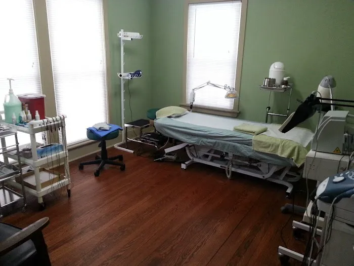 Suh Health & Pain Clinic Picture 5