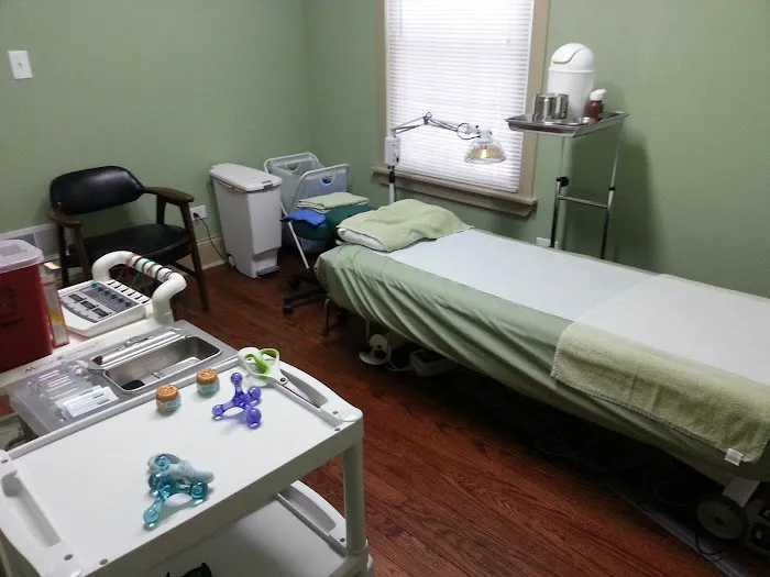 Suh Health & Pain Clinic Picture 4