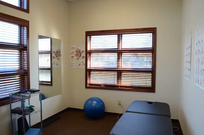 Back & Joint Rehab Center Picture 6