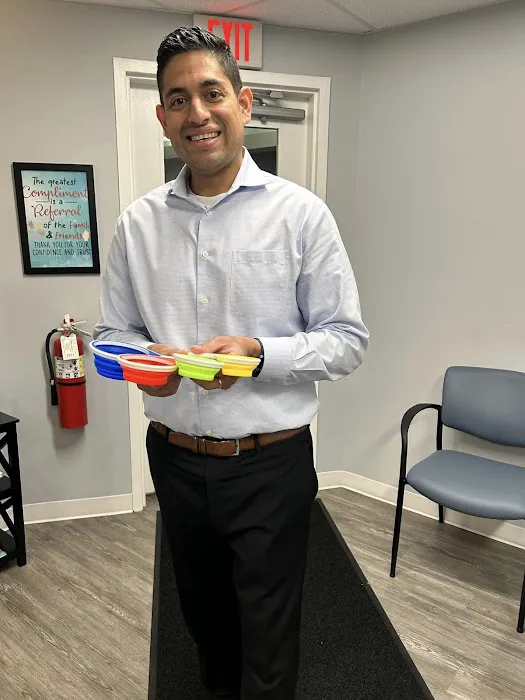 Dr. Hector Martinez, DC Quiropractico Picture 2