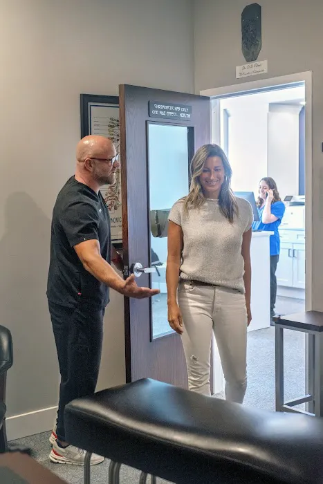 Symmetry Chiropractic & Acupuncture Picture 9